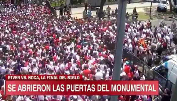 Así ingresaron los hinchas de River Plate al Estadio Monumental (Captura y video: ESPN).