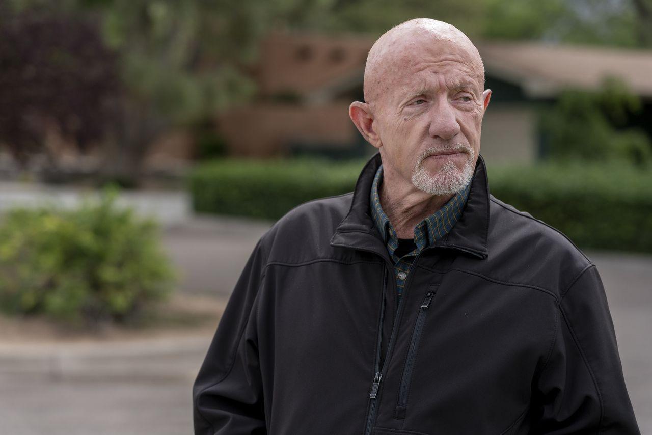 En este episodio Mike Ehrmantraut (Jonathan Banks) continúa con su decadencia personal: quiere ser castigado por sus pecados. Foto: AMC.