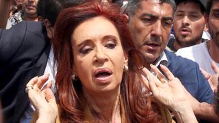 Cristina Fernández reclama porque sus escoltas viajan sin armas