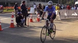 Conoce al competidor que recorrió el Ironman 70.3 con la bicicleta de su abuelo