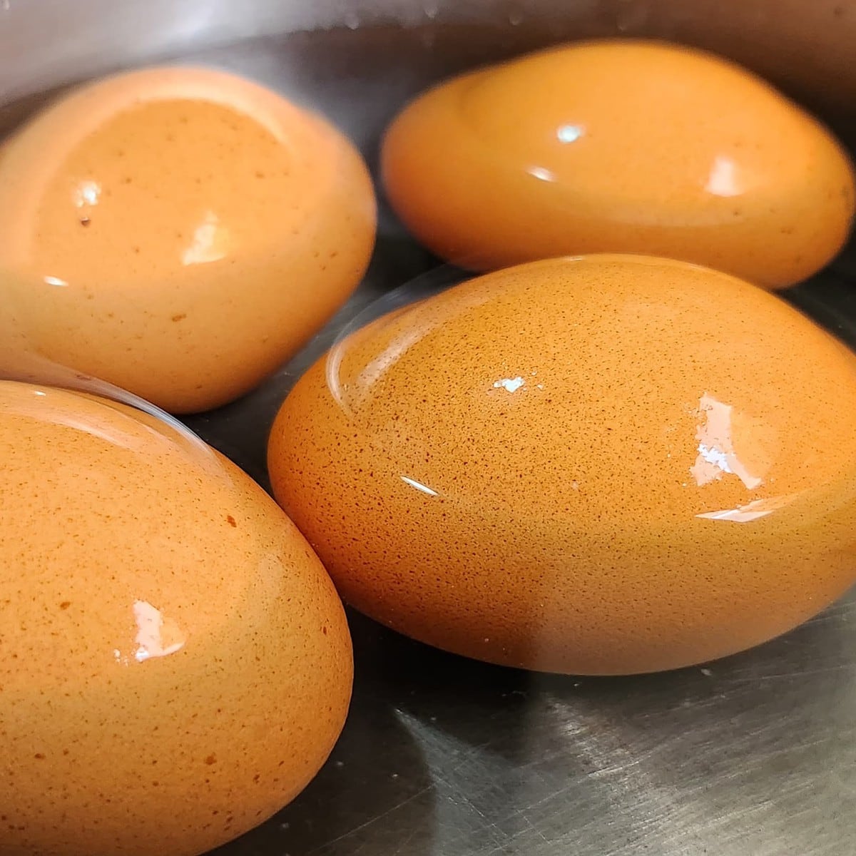 Máquina Para Fabricar Huevos Cocidos Sin Cáscara De Cocina C Color Rojo