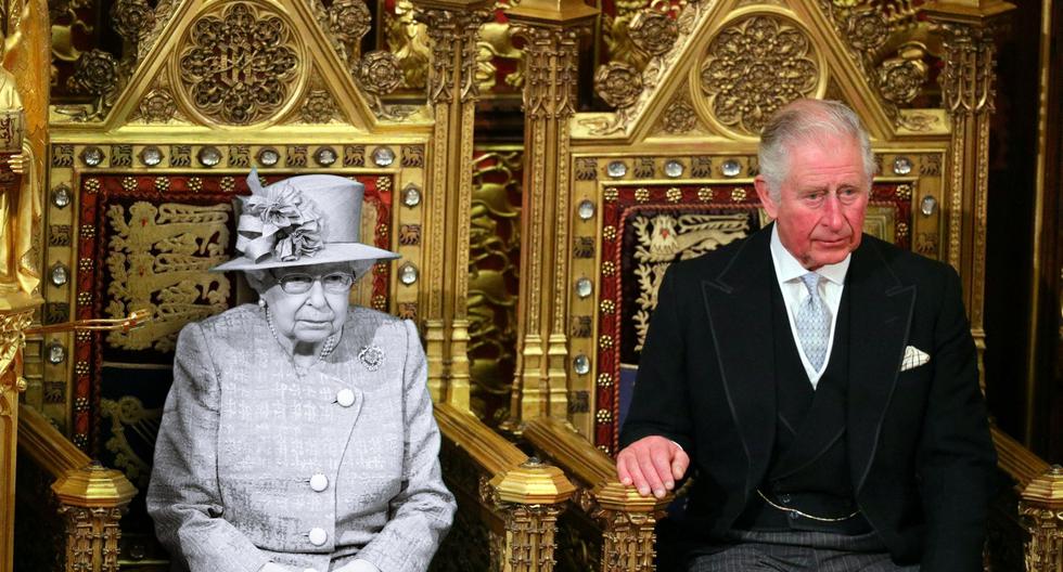 La coronación de Carlos como rey del Reino Unido ocurre 70 años después de que su madre Isabell asumiera el mandato.