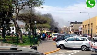 Vía WhatsApp: auto explotó en Plaza de Armas de Surco Viejo