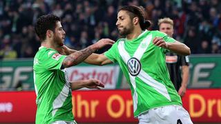 Wolfsburgo ganó 3-0 a Friburgo y va a la caza de Bayern Múnich