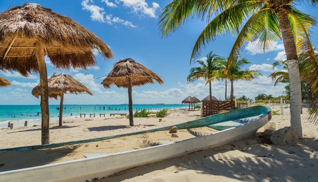 En las playas de Cancún también puedes practicar snorkel y apreciar los arrecifes de coral. (Foto: Shutterstock).