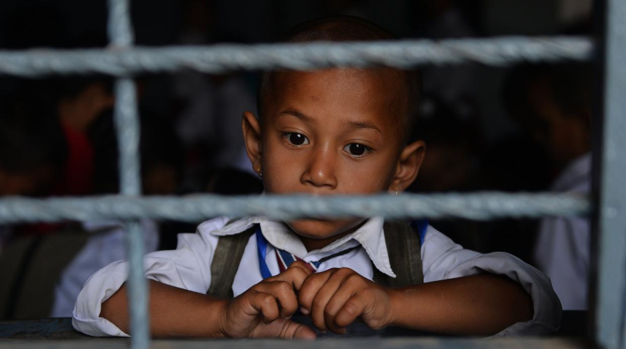 Niños de Nepal vuelven al colegio tras devastador terremoto - 3