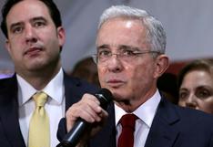 Colombia: Twitter elimina mensaje del expresidente Uribe sobre uso de armas letales contra manifestantes 