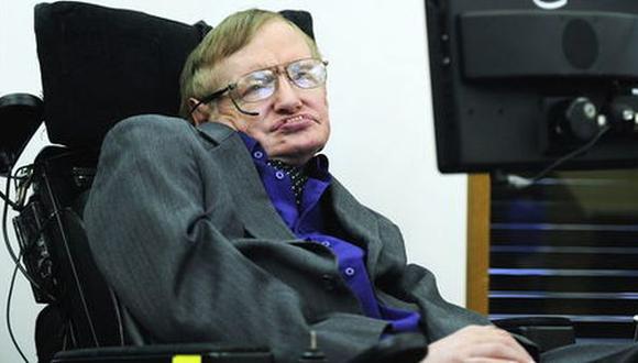 Una mujer acosaba "por todo el mundo" a Stephen Hawking