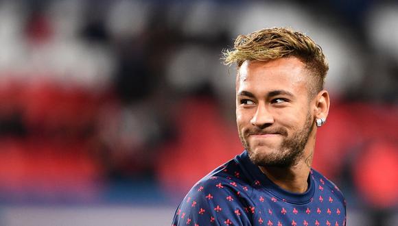 Neymar estaría cerca de regresar al Barcelona, club que desembolsaría por el brasileño unos 150 millones de euros, además daría un jugador. (Foto: AFP)