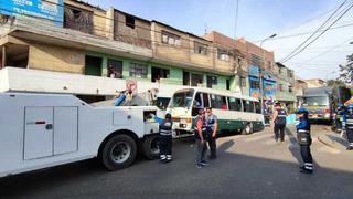 ATU envía cuatro vehículos a depósito por realizar transporte informal