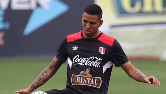 Sergio Peña abandonó la concentración matutina de la selección peruana. El joven futbolista fue llevado a una clínica. No se revelaron los motivos que derivaron a esta medida. (Foto: FPF)