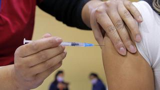 Chile comienza la vacunación contra el coronavirus a menores de entre 12 y 17 años 