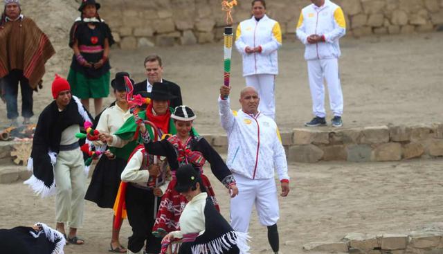 Así se encendió la antorcha Parapanamericana en la fortaleza de Pachacámac. (Foto: Alessandro Currarino Labo - GEC)