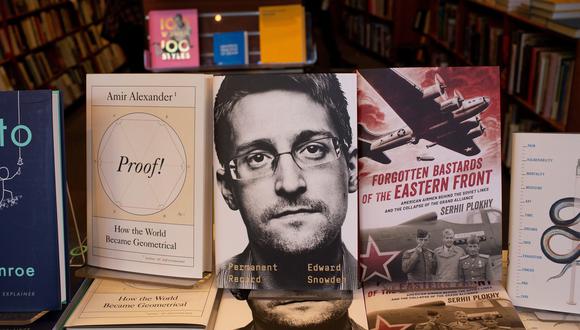 Edward Snowden publicó su libro "Vigilancia Permanente" ("Permanent Record") en 23 países, entre ellos Estados Unidos, España, México, Colombia, Argentina, Brasil y Perú. (EFE).
