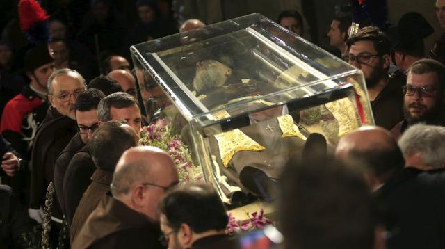 El peregrinaje de los restos del padre Pío hacia el Vaticano - 1