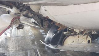 Avión de Peruvian Airlines sufre accidente al aterrizar en Bolivia | VIDEO