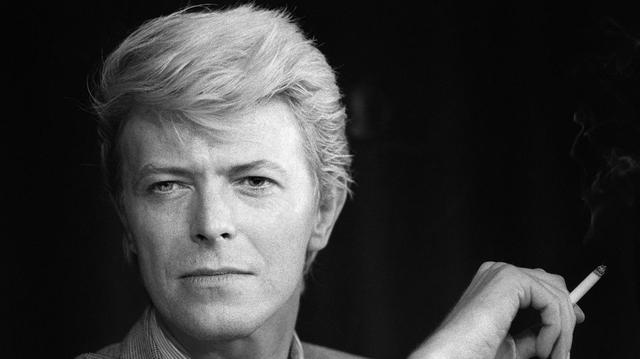 David Bowie: los cambios de look del cantante - 1