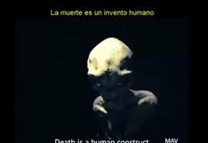 ¿Alien descifra el caótico fin de la humanidad en entrevista en Área 51?