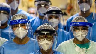 ″¿Seré yo el próximo que se muere?”: el dramático testimonio de los médicos que se han infectado de COVID-19 en América Latina