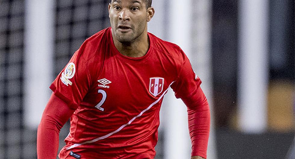 Alberto Rodríguez se perfila como el acompañante de Christian Ramos en defensa para el Perú vs Argentina. (Foto: Getty Images)