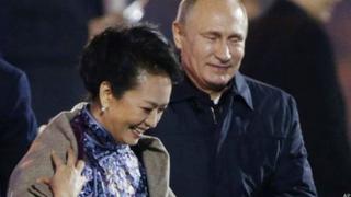 Rusia defendió la galantería de Putin con la primera dama china