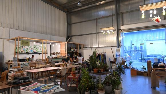 KAVE, café y tienda de productos artesanales que reivindica una "conciencia medioambiental" en medio de Dubái. (Foto: AFP)