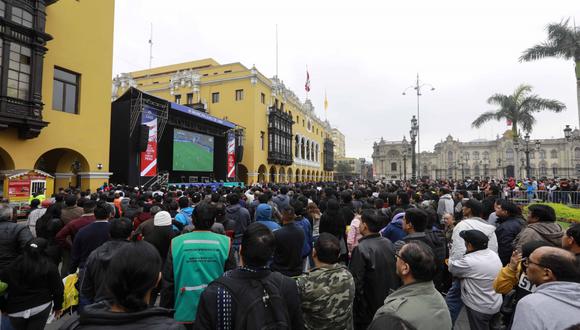 Los hinchas podrán ver en pantalla gigante el&nbsp;‘Clásico del Pacífico'. (Difusión) (Foto: MML)