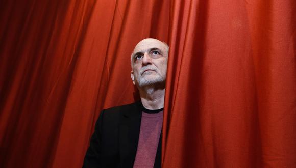 Ricardo Bedoya es el director de la Semana de Cine de la Universidad de Lima, cuya séptima edición repite la virtualidad. Se trata de un espacio gratuito, previa inscripción web.  (Foto: César Campos para El Comercio)