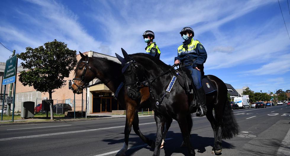 Australia confines Melbourne for a week after detecting eight cases of coronavirus