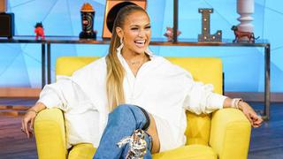 Jennifer Lopez es tendencia en Instagram por el 'outfit' que usó para llevar a sus hijos al colegio | FOTO