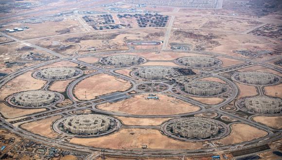 Vista aérea que permite observar la construcción de la Nueva Capital Administrativa de Egipto. AFP