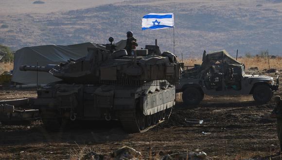 Soldados de Israel desplegados cerca de la frontera con el Líbano, en la Alta Galilea, el 15 de octubre de 2023. (EFE/EPA/AYAL).