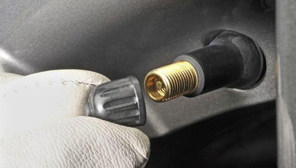 El pequeño tapón de la llanta cuida la presión de los neumáticos y la “salud” de todo el automóvil