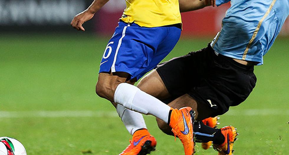 El partido Brasil vs Uruguay por Eliminatorias ya se juega y la FIFA dio esta noticia. (Foto: Getty Images)