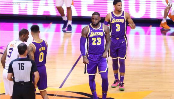 LeBron James aportó con 19 puntos, 10 asistencias y 7 rebotes | Foto: Lakers