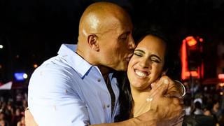 Continúa con la dinastía: Hija de The Rock se convirtió en la luchadora más joven en firmar con WWE