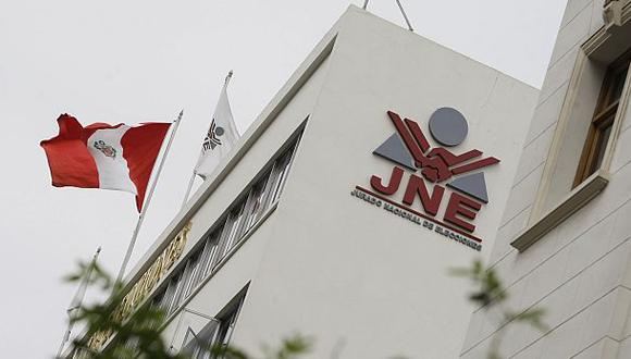 JNE pide representación de peruanos en extranjero en Congreso