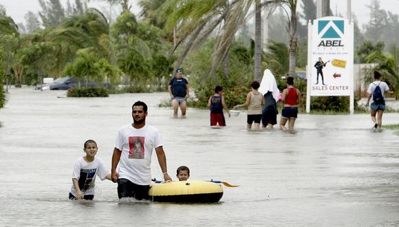 Un 25 de agosto del 2005 toca tierra en Estados Unidos el huracán Katrina, que deja 1.833 muertos y pérdidas de más de 65.000 millones de euros. (ROBERT SULLIVAN / AFP).