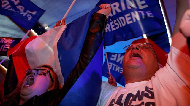 La ultraderecha francesa celebra el histórico triunfo de Le Pen - 7