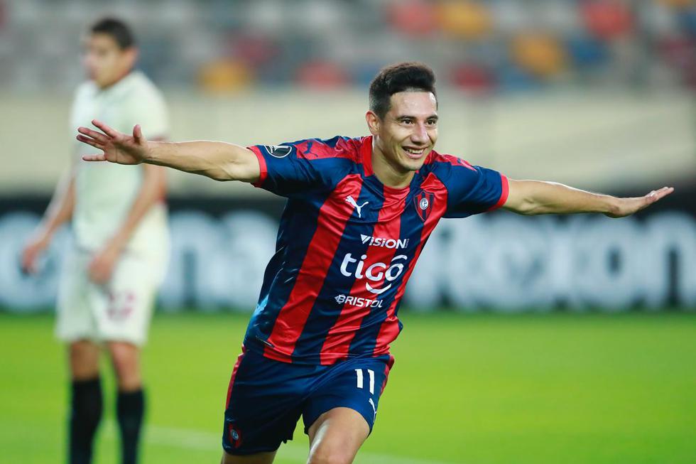 Óscar Ruiz empató el marcador en el Estadio Monumental | Foto: Daniel Apuy / GEC