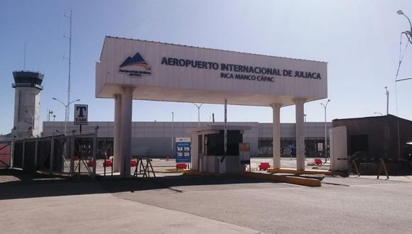 Cierran aeropuerto de Juliaca y suspenden vuelos frente a manifestaciones. Foto: Difusión