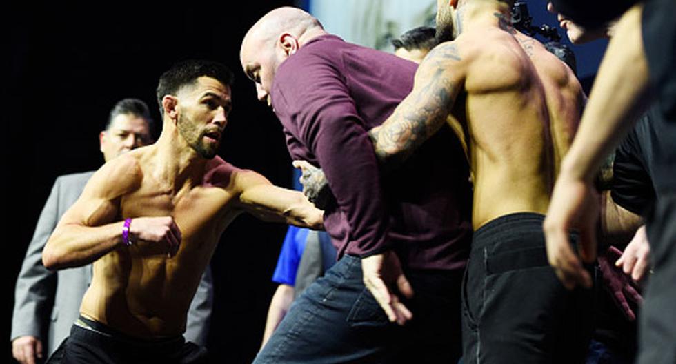 Dominick Cruz y Cody Garbrant estuvieron cerca de agarrarse a golpes en el careo oficial | Foto: Getty