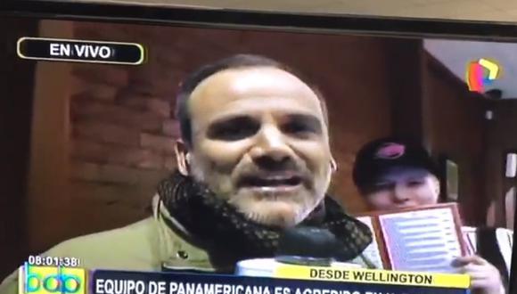 Durante una transmisión en vivo Omar Ruiz de Somocurcio y Arturo Aliaga fueron agredidos. (Foto: Captura)