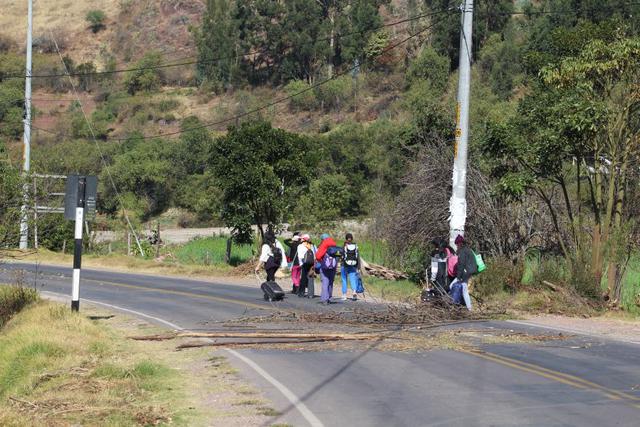 Cusco: pobladores de Urubamba acatan paro de 48 horas [FOTOS] - 1
