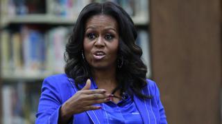 Michelle Obama reza para que haya “perdón” en la familia real británica tras explosiva entrevista a Meghan