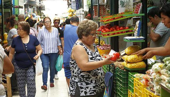 Las subidas de precios en Lima en el rubro educación (0,78%); y alimentos y bebidas (0,60%), fueron las más destacadas.(Foto: USI)