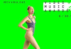 Miley Cyrus desfila en ropa de baño para los MTV Video Music Awards 2015 | VIDEO