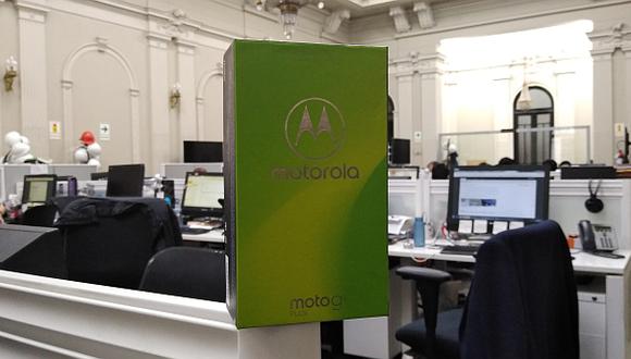 El Moto G6 Plus de Motorola ya está disponible en el mercado local. Es uno de los principales representante de los smartphones de gama media. (Foto: Bruno Ortiz)