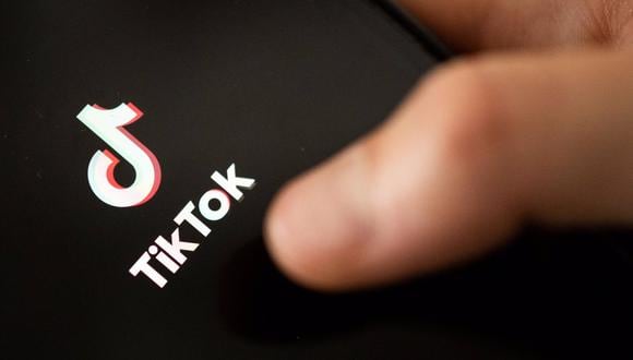 TikTok establece que las publicaciones 'deepfake' deben ser notificadas como falsas.