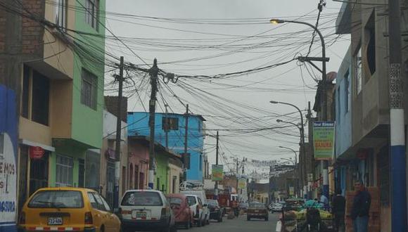 Municipio del Rímac multó a empresas por cableado desordenado